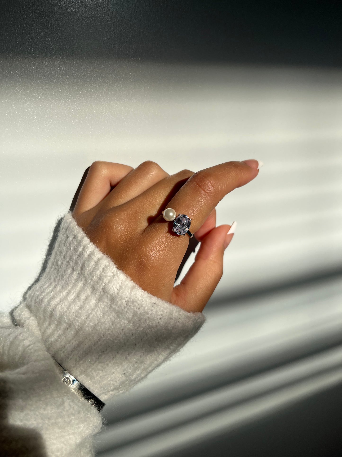 Ariana Pearl Ring